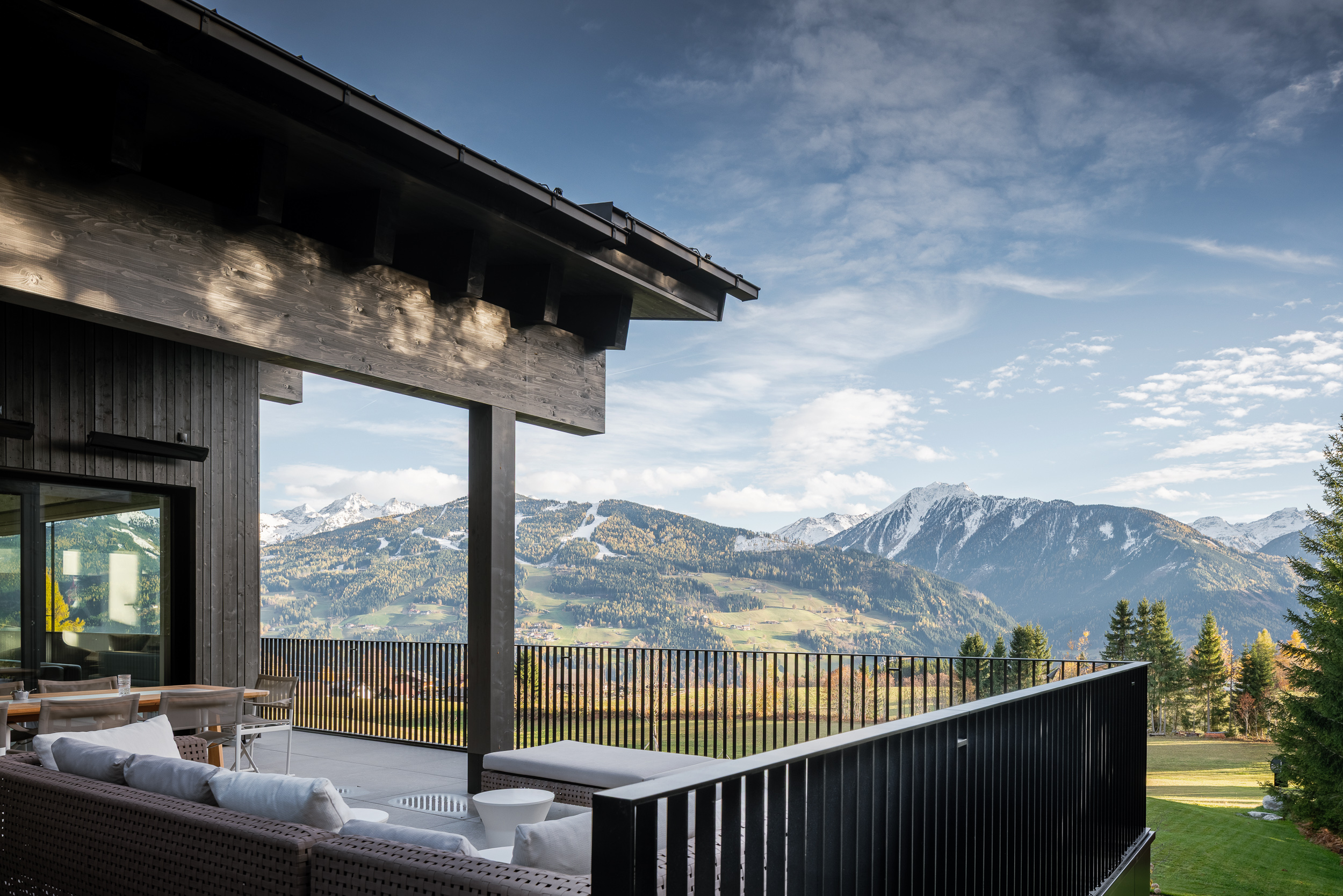 021_Butschek_2500px_sRGB